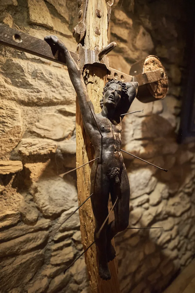 Sculpture de Bruno Barbieri, bois, terre cuite et acier